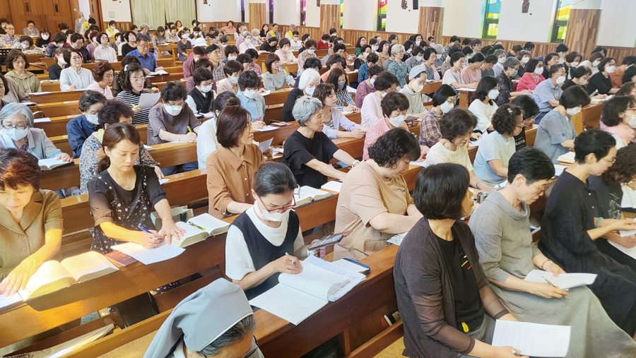 240526 성경사목부-교구 성경특강 사진(홈피용).jpg